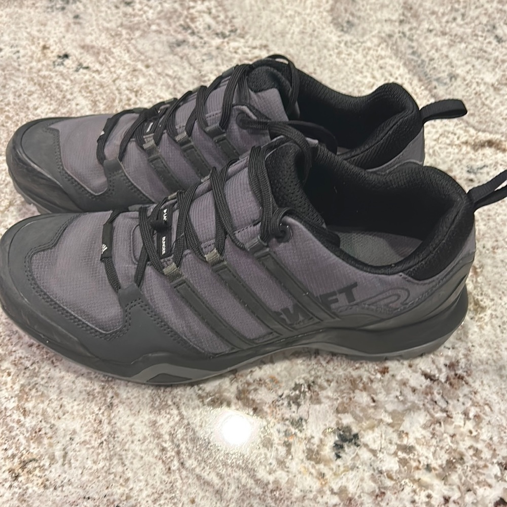 Adidas Terrex Gore Tex Mens Hiking Trail Running Shoes! Size Mens 10